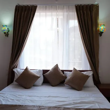 The Periwinkle Homestay Bhimtal Exterior photo