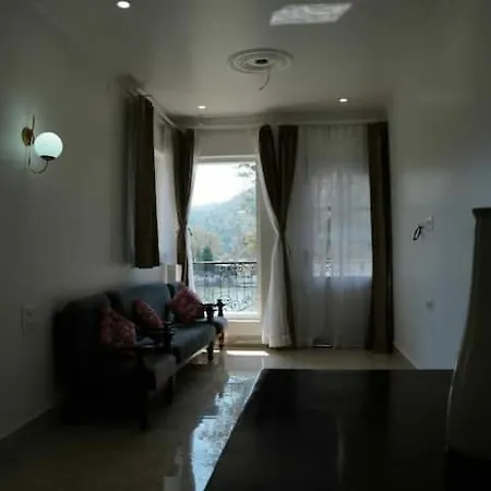 The Periwinkle Homestay Bhimtal Exterior photo