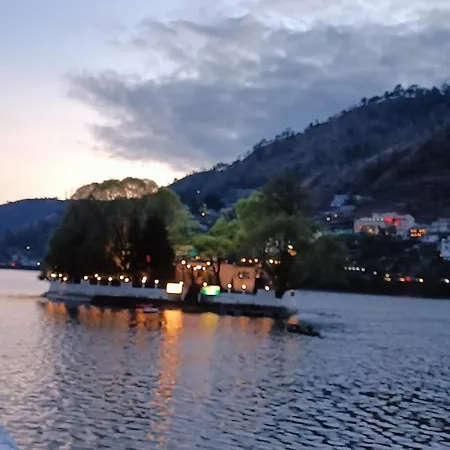 The Periwinkle Homestay Bhimtal Exterior photo