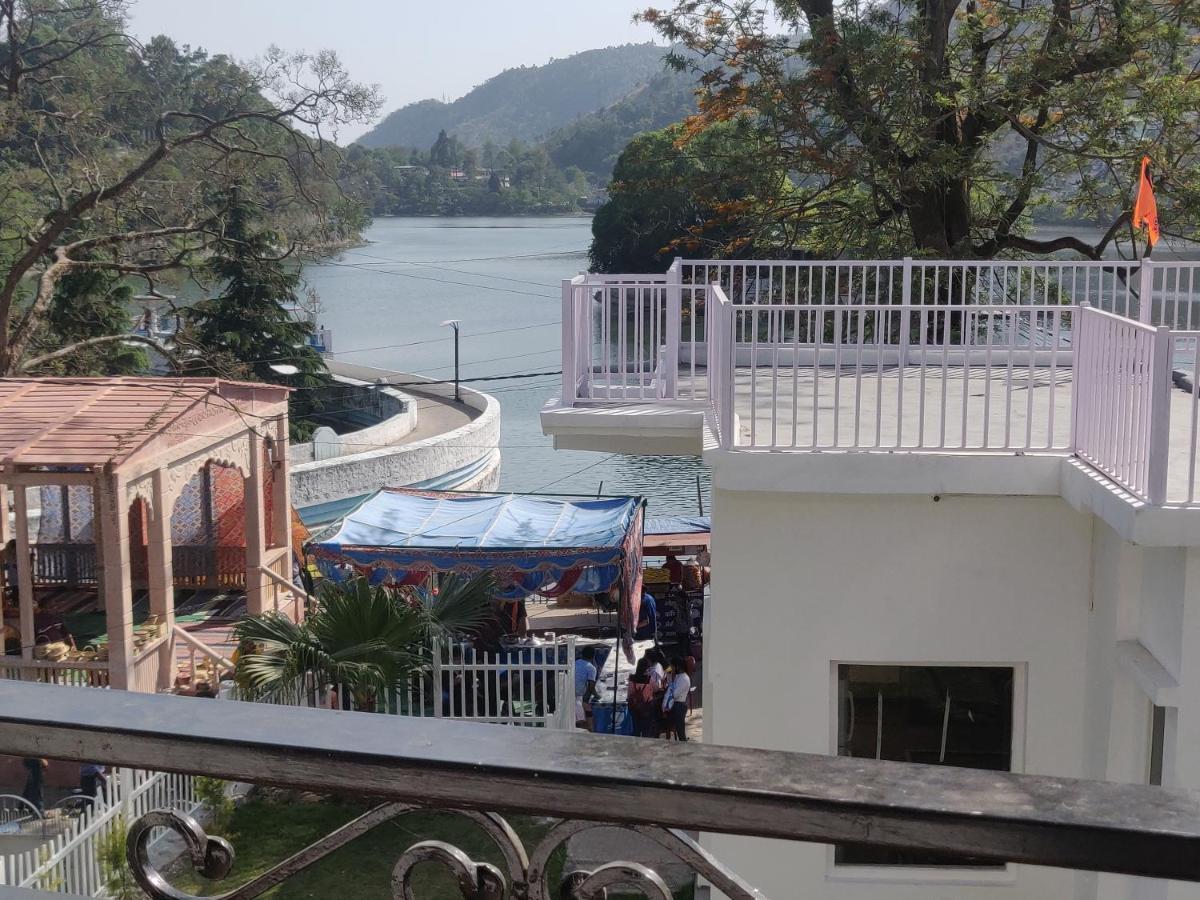Homestay The Periwinkle *